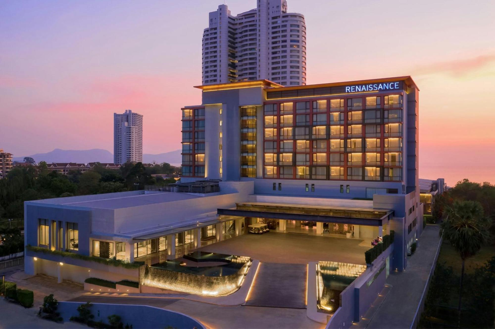 Renaissance Pattaya Resort & Spa Na Chom Thian Exterior photo
